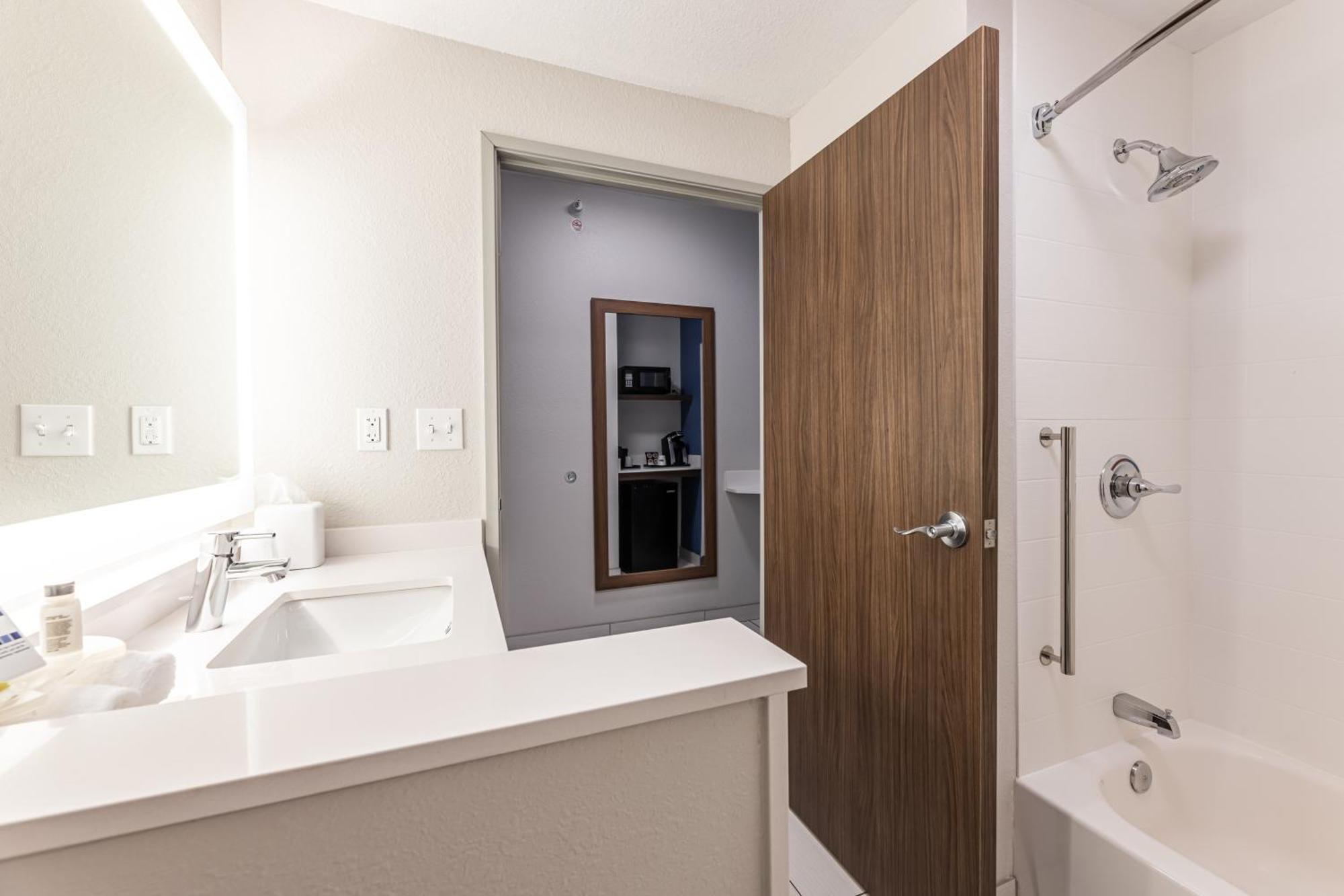 Holiday Inn Express & Suites - Rantoul By Ihg Luaran gambar